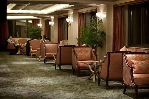 Golden Ocean Hotel