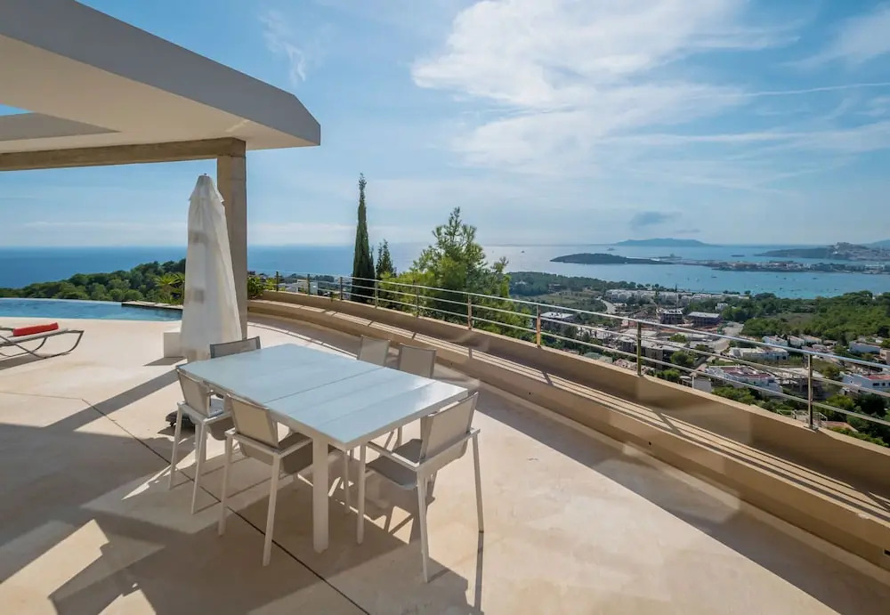 Villa Hilltop
