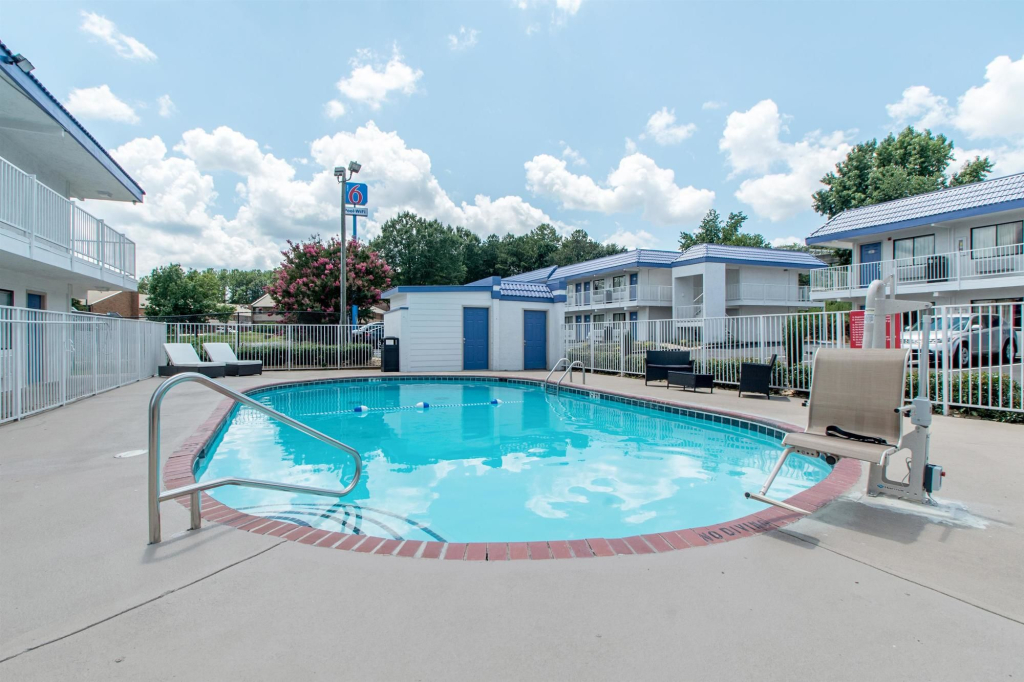 Motel 6-Norcross, GA - Atlanta Northeast