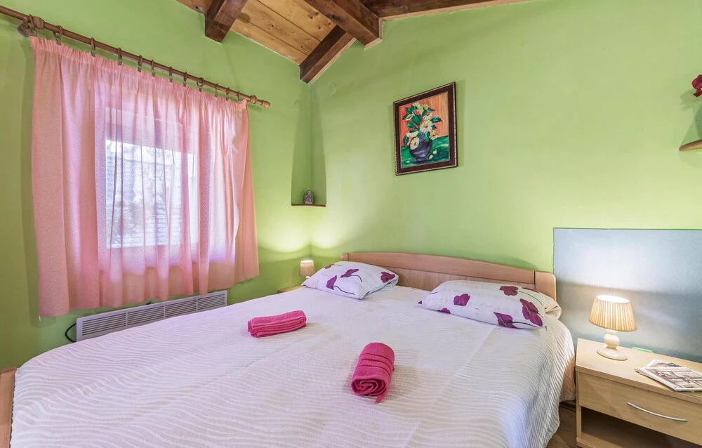 Awesome Home In Kanfanar With Wifi