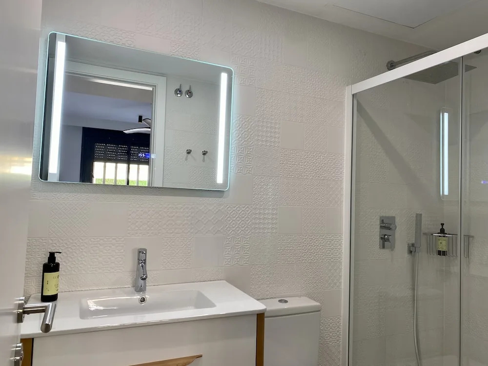 Caleyro Boutique Apartments - "Parking incluido"
