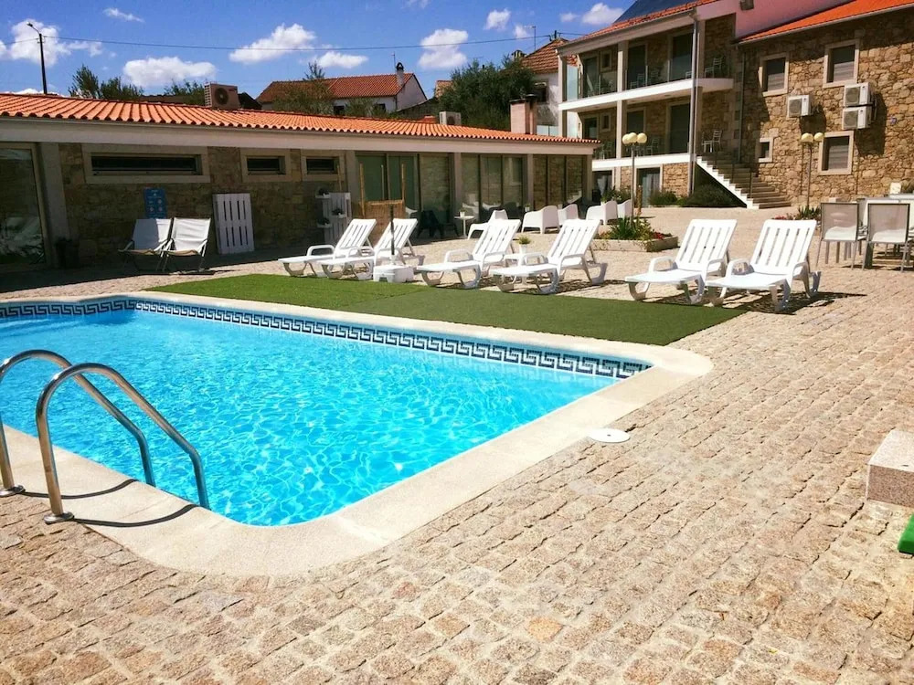 House With 2 Bedrooms in Miranda do Douro, With Shared Pool and Wifi