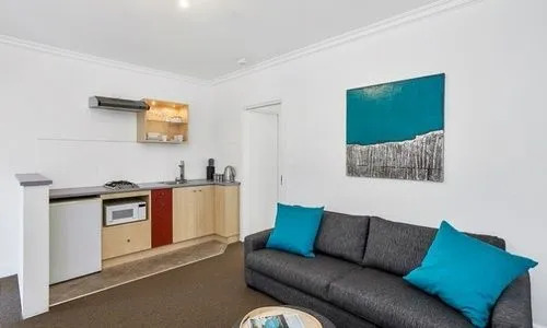 Lake Daylesford Apartments 4