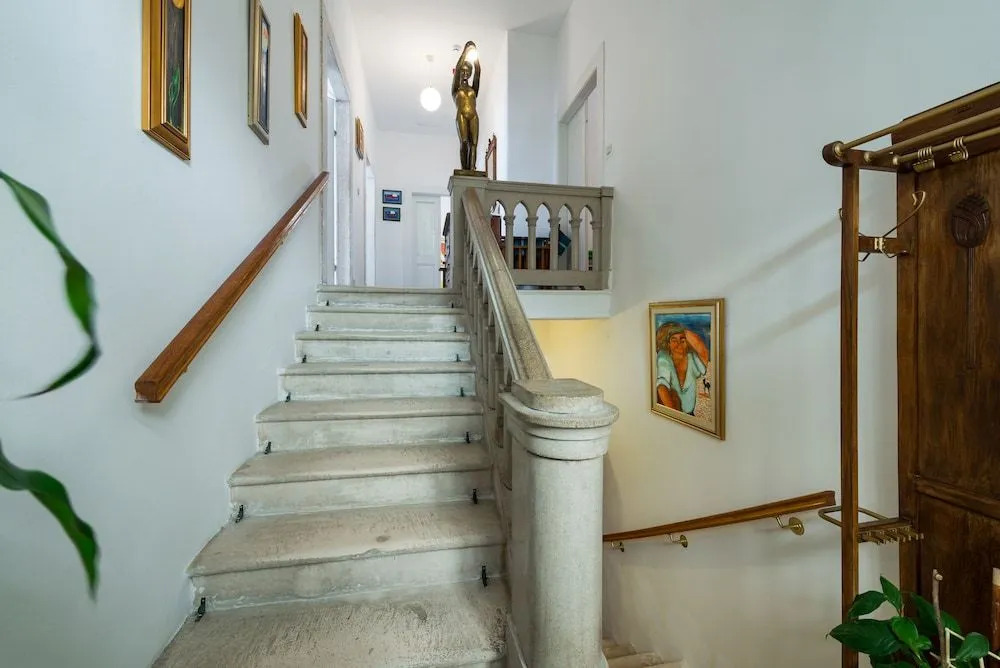 Villa Adriatica - 4 bedroom vacation house