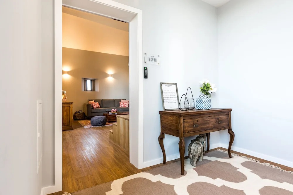 Metro Loft