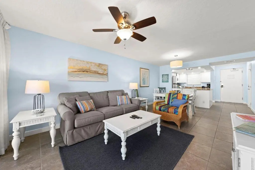 Estero Island Beach Villas 203, 2 BR, Gulf Front, Heated Pool, Sleeps 8