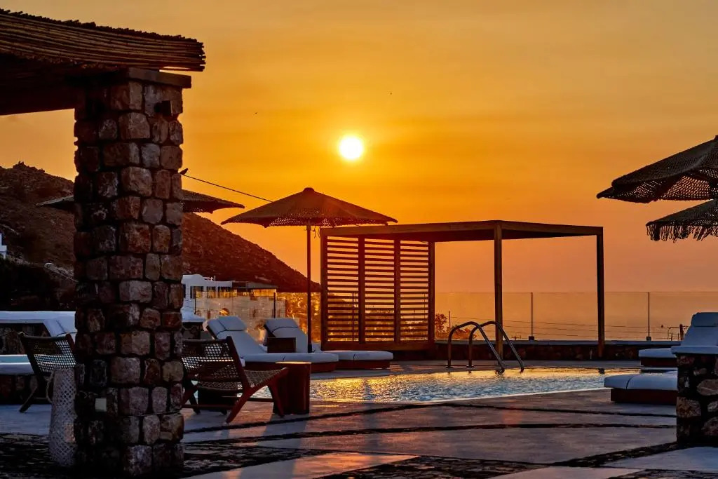 Nuvia Suites