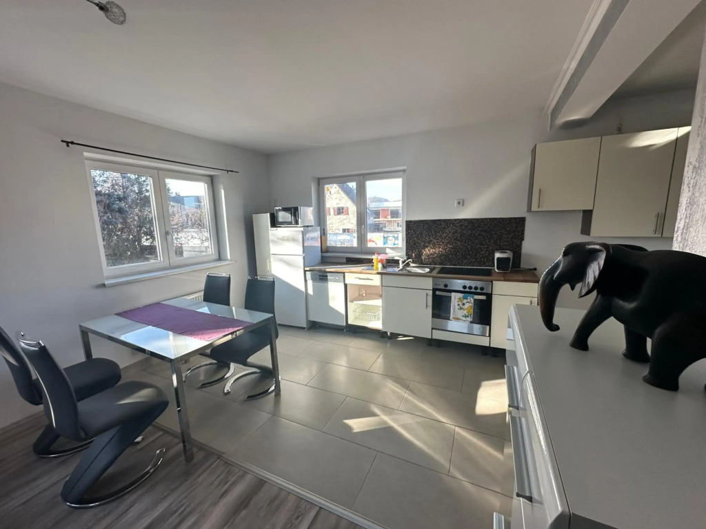City Apartment self check-in free parking