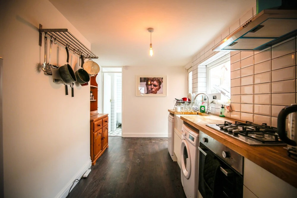 Eclectic Seaside 4 Bedroom Artists Residence