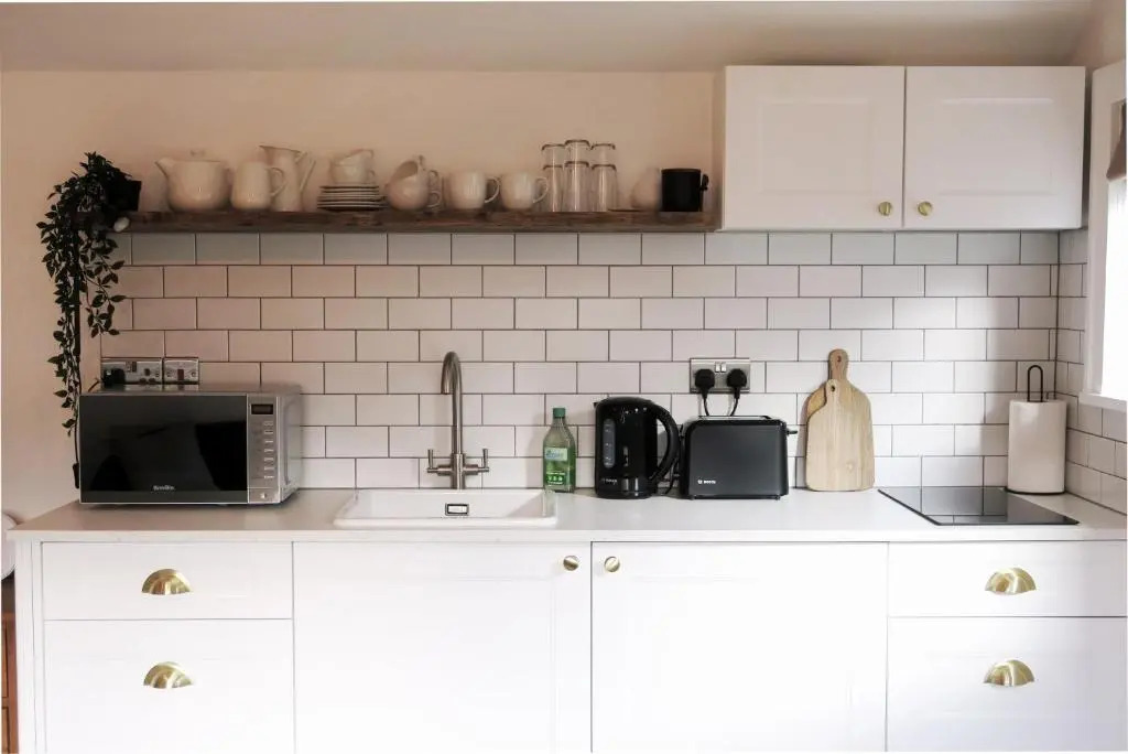 The Annexe - Private, Self-Contained with Parking (Adults Only)