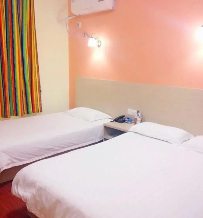 Wuxi Four Seasons Sunshine Fashion Hotel