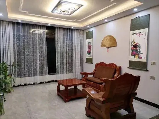Chengjiang Nuanwo Inn (Moon Bay Wetland Park)