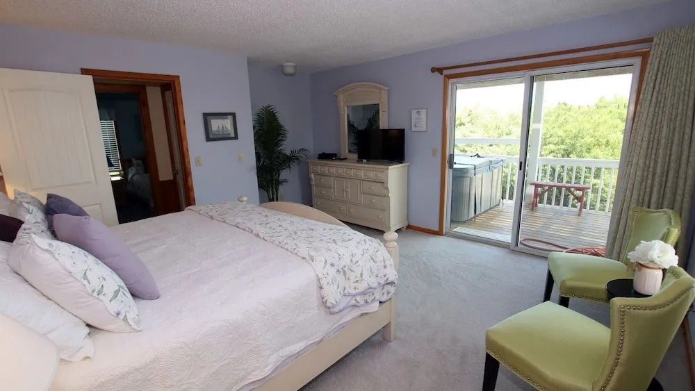 Sea Watch - 4 Br Home