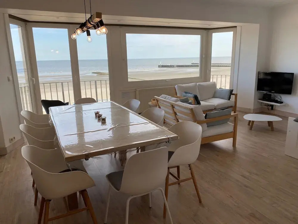 Apartment Nieuwpoort Near Sandy Beaches