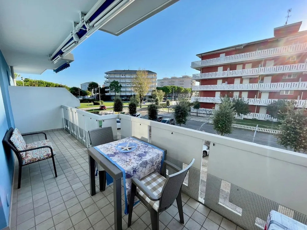 Modern Apartment Close to the Beach