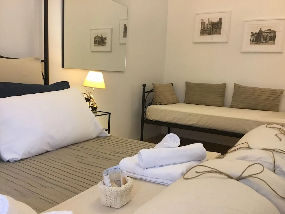 LE FATE SUITES