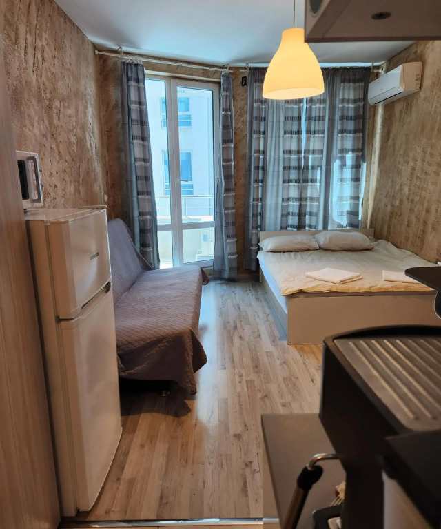 Colonel apartment 963