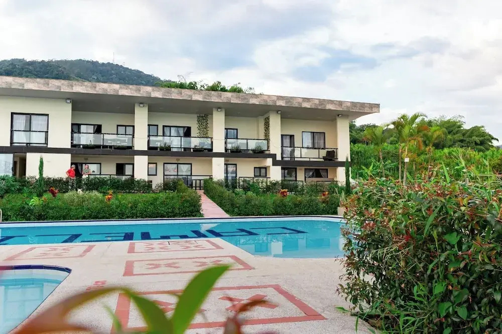 Best View Aparta Hotel