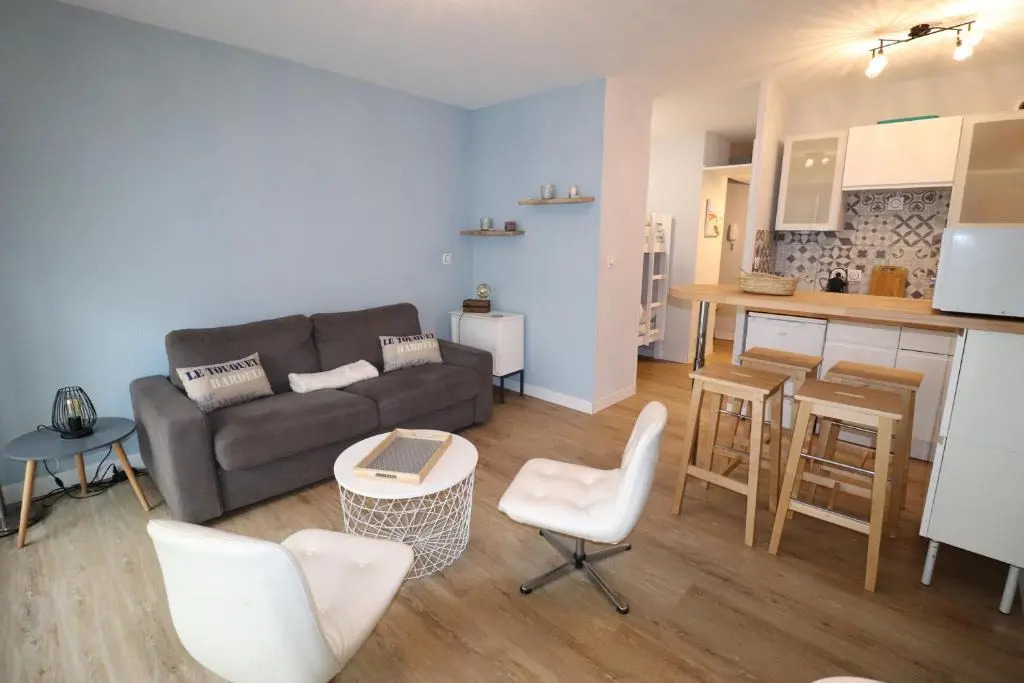 Studio 4 pers avec balcon centre ville