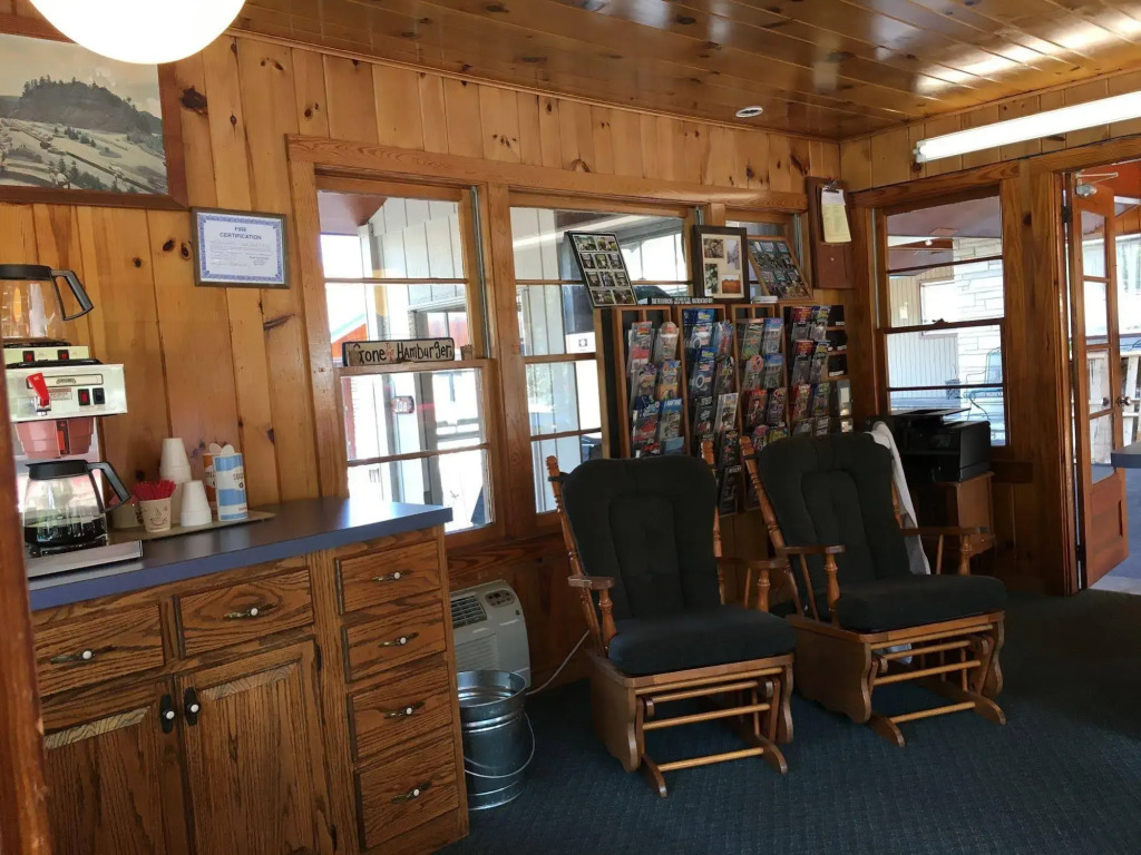 Marshalls Creek Rest Motel
