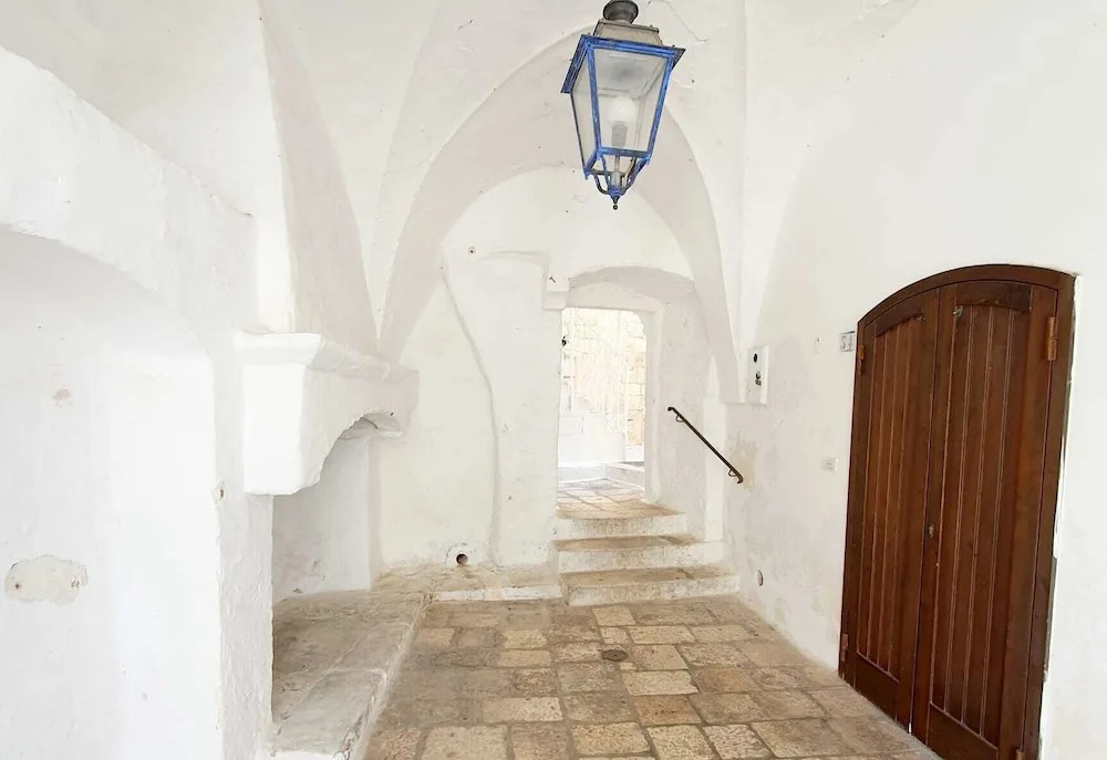 Beautiful Garden Apartment in Cisternino