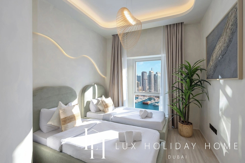 LUX The Dorra Bay Marina View Suite