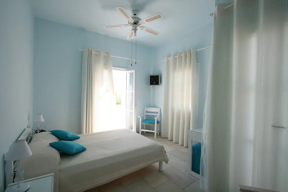 SPIROS & HIROKO Hotel
