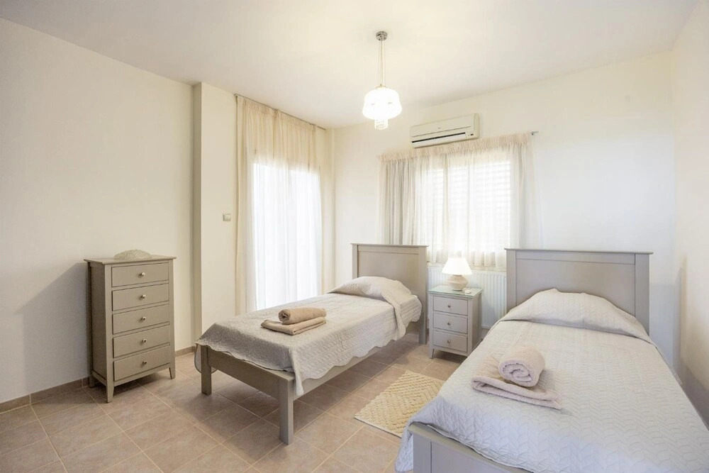 Villa Lefkos