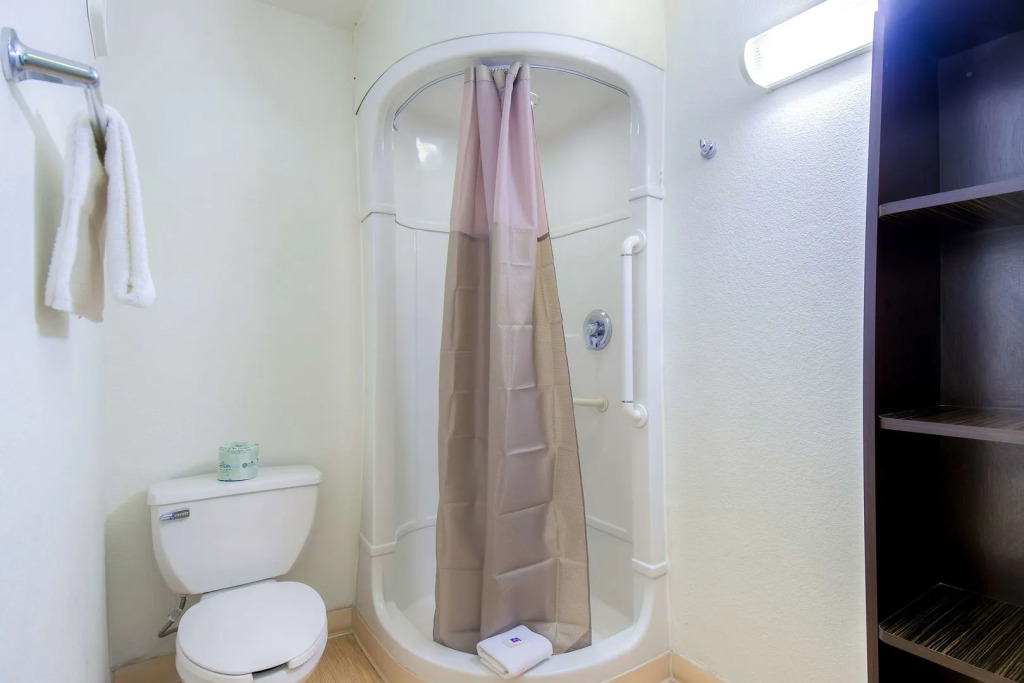 Studio 6 Suites Las Vegas, NV - Tropicana
