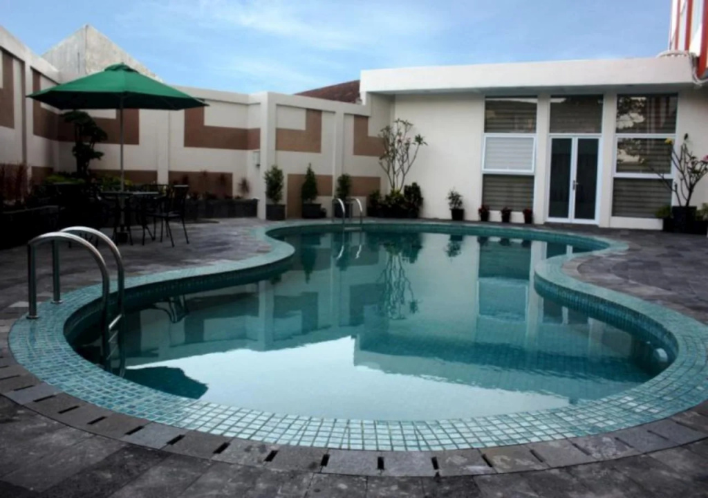 The Eight Hotel