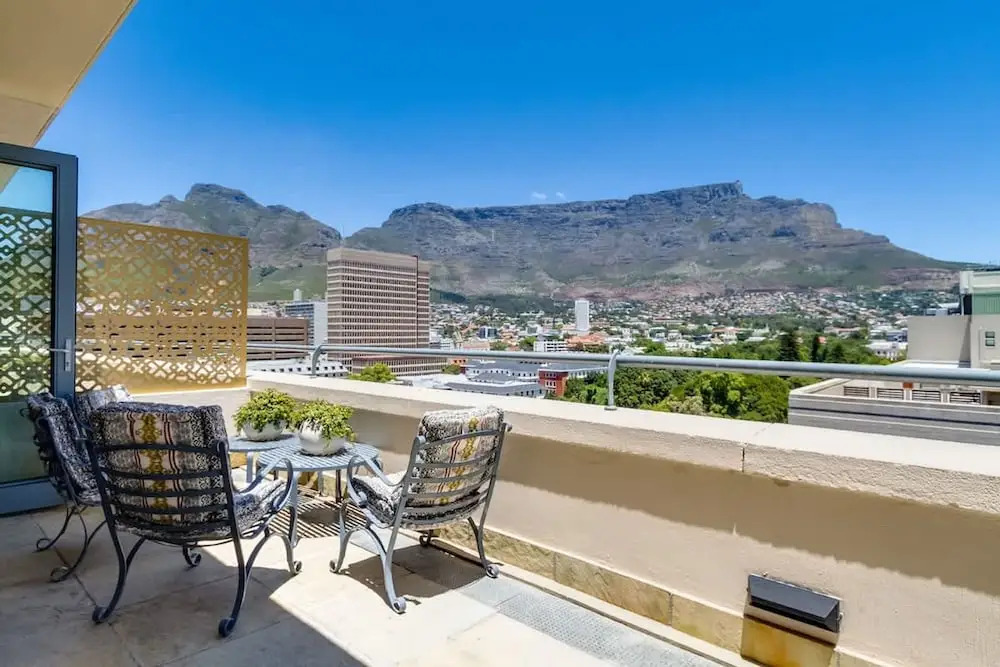 Art Apartment III in Cape Town