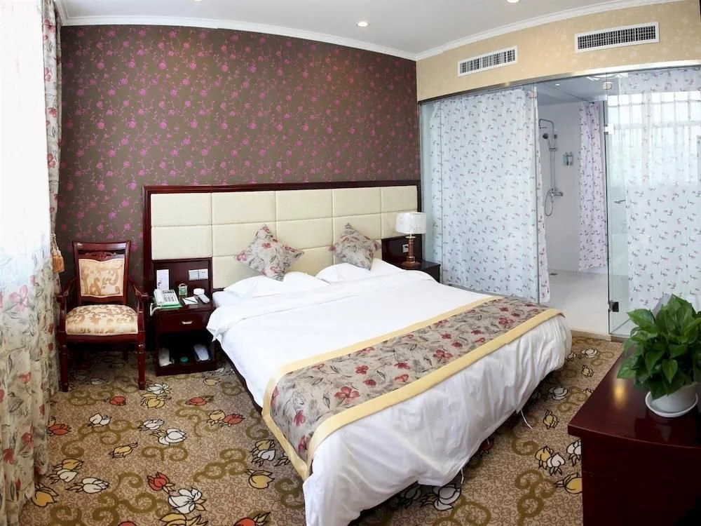 Yuci Financial Hotel