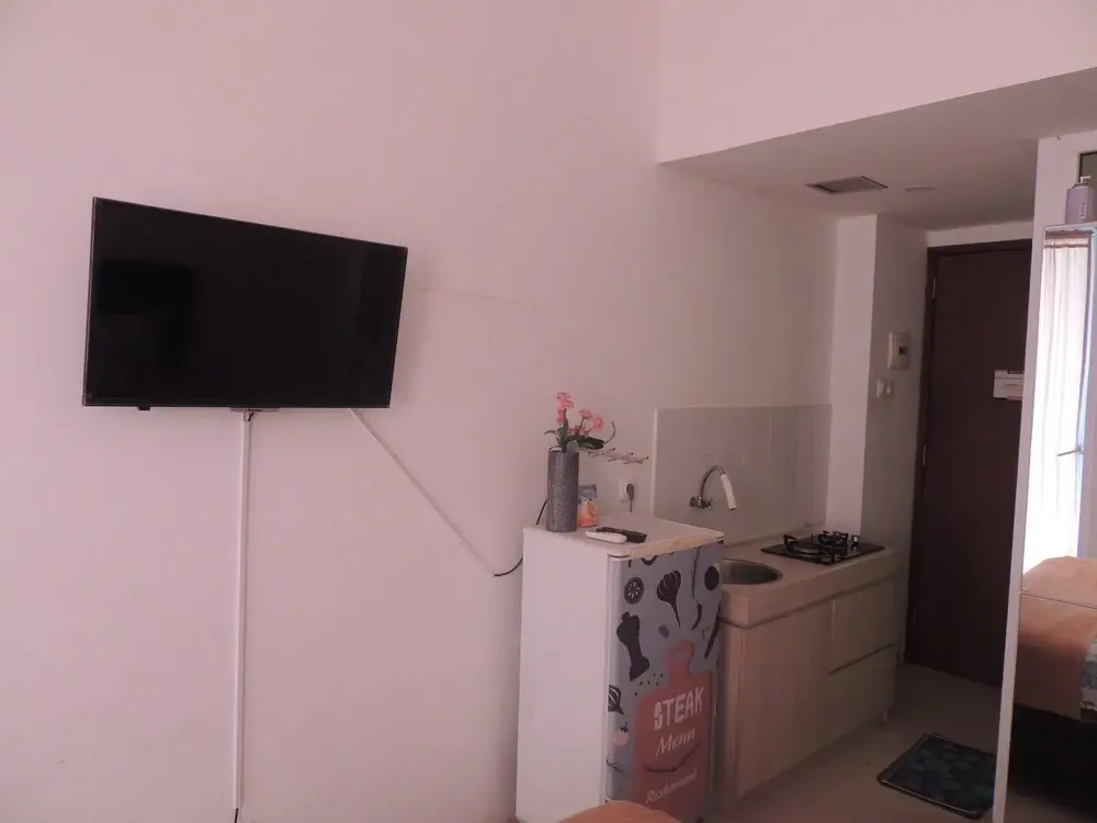 Studio Room At V Apartment