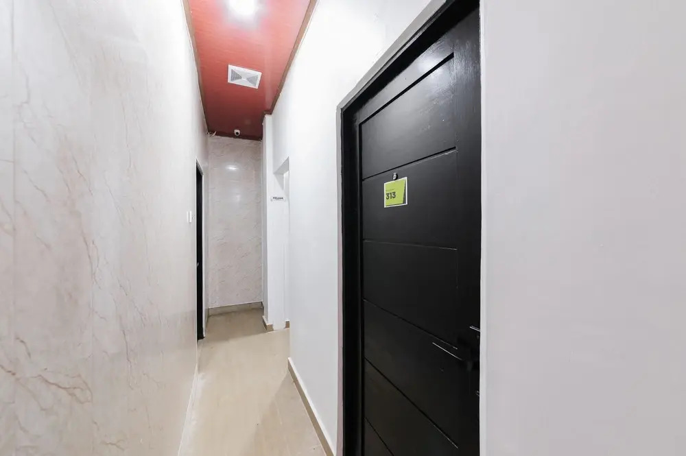 Urbanview near Syamsudin Noor Airport