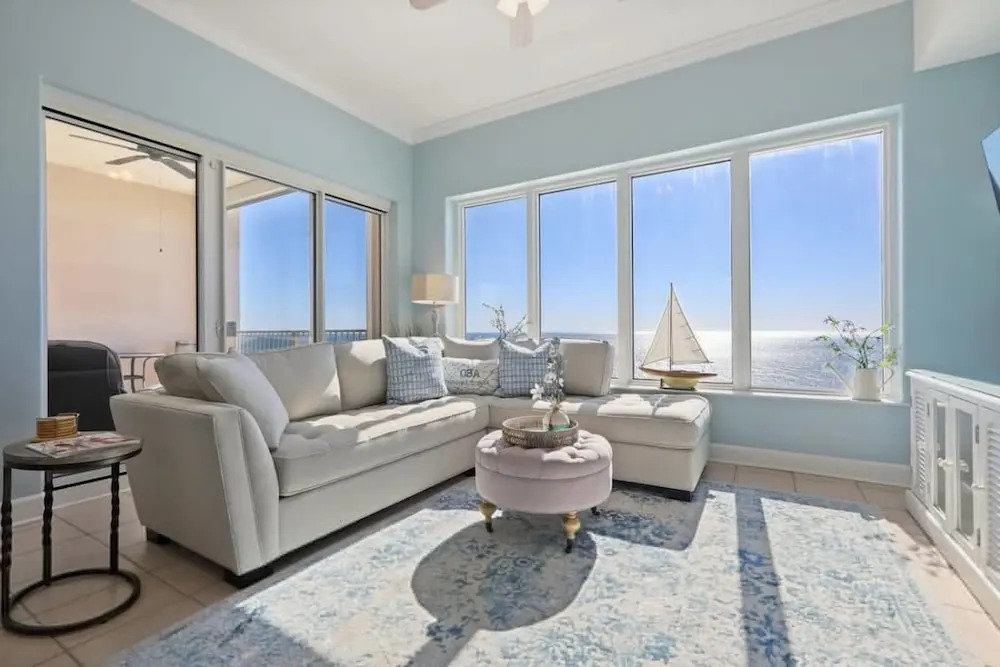 Regency Isle 1104 Penthouse With 3 Bedrooms