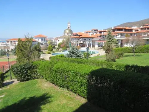 Briz-Seabreeze Hotel