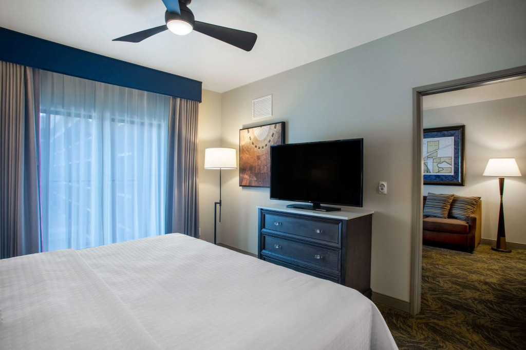 Homewood Suites By Hilton Salina/Downtown, Ks