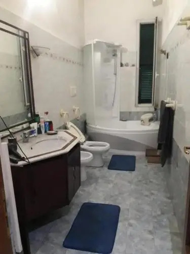 Flat 3 Bedrooms 1 Bathroom - Genoa