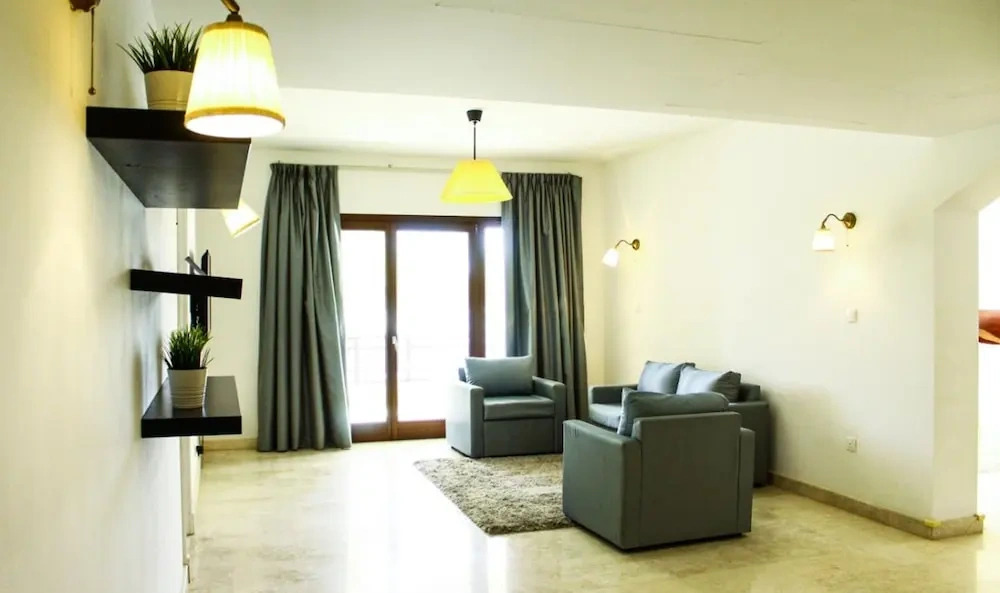 Exclusive 3-bedroom Marina Escape