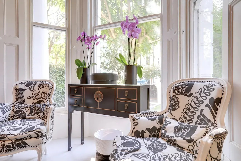 Stylish Kensington Living
