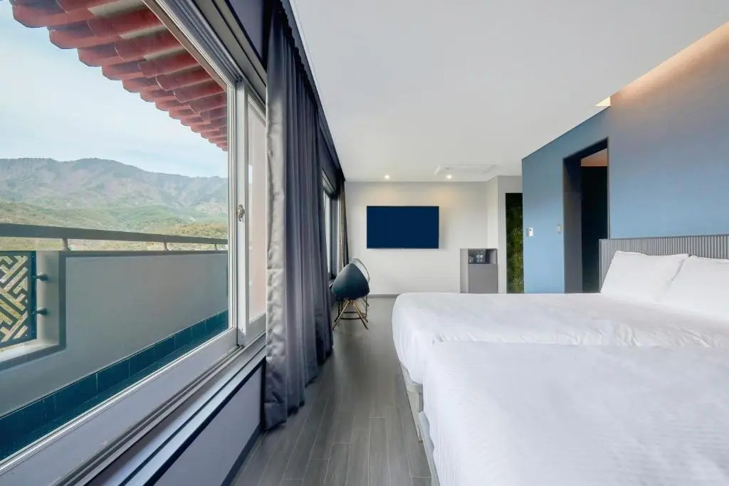 Kolon Hotel
