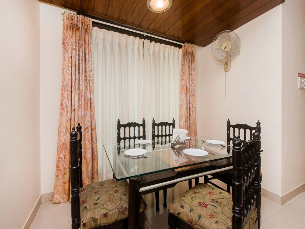 OYO 20017 Silverkey Bandra East