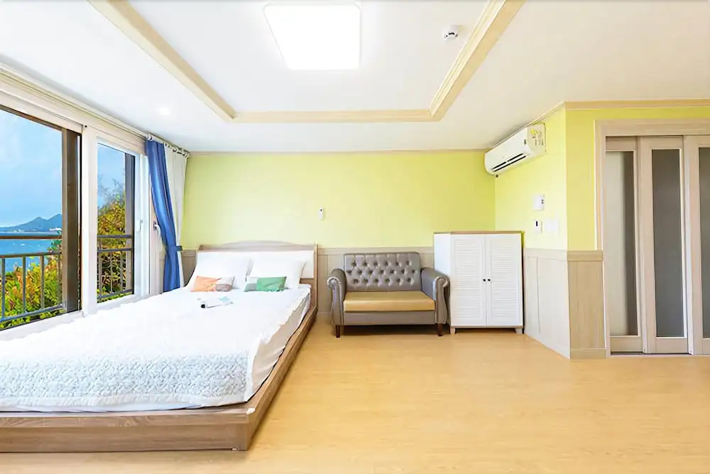 Geoje Mountain & Sea Pension
