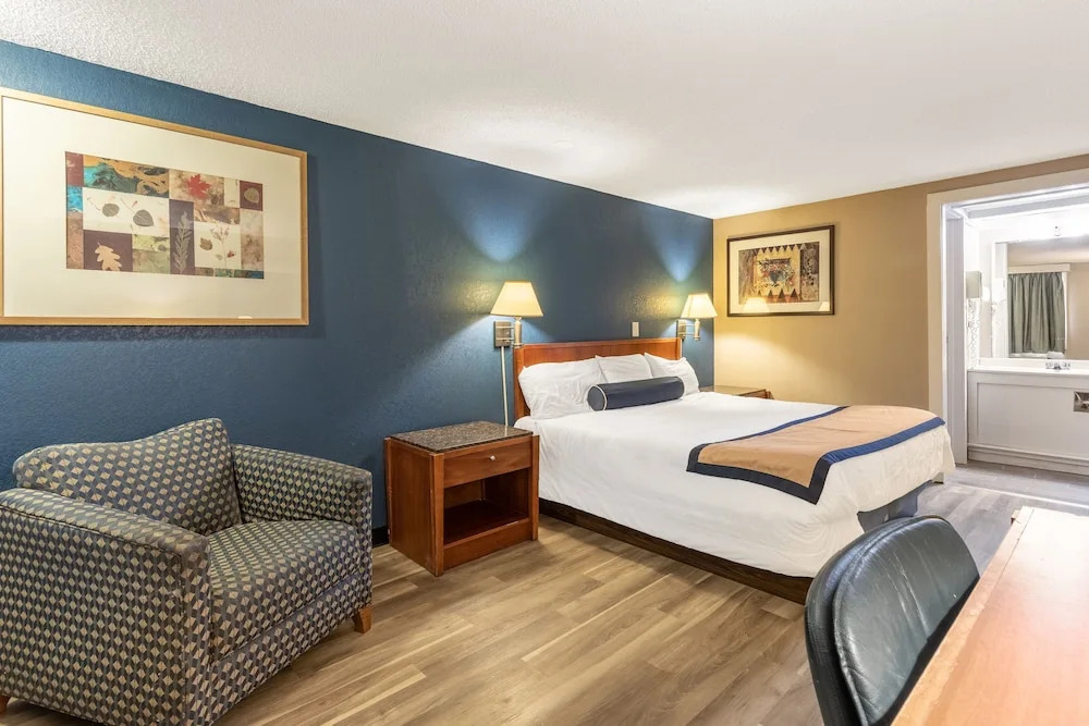 Value Inn Kenosha West