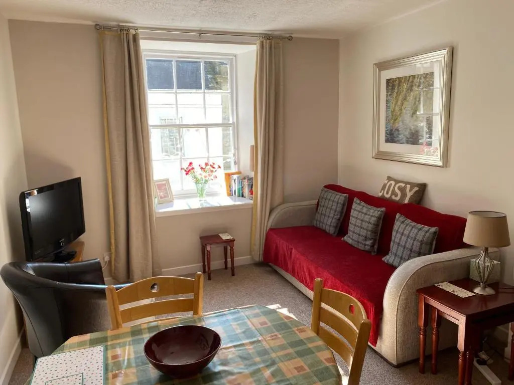 Cosy Central Apartment in Historic Dunkeld