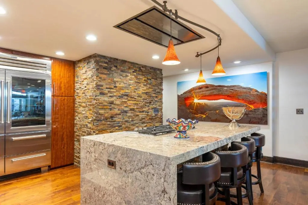 601 Deer Valley Drive