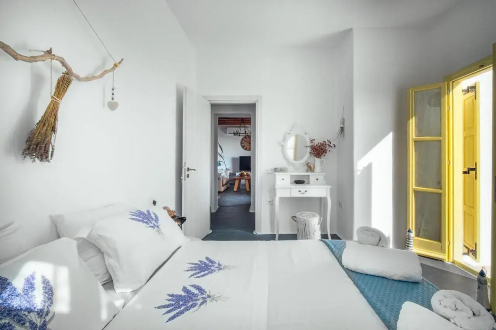 Livas Residence