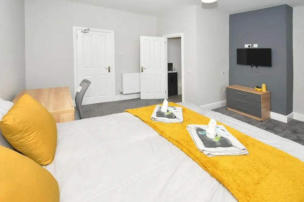 Townhouse @ Bucknall New Road Stoke