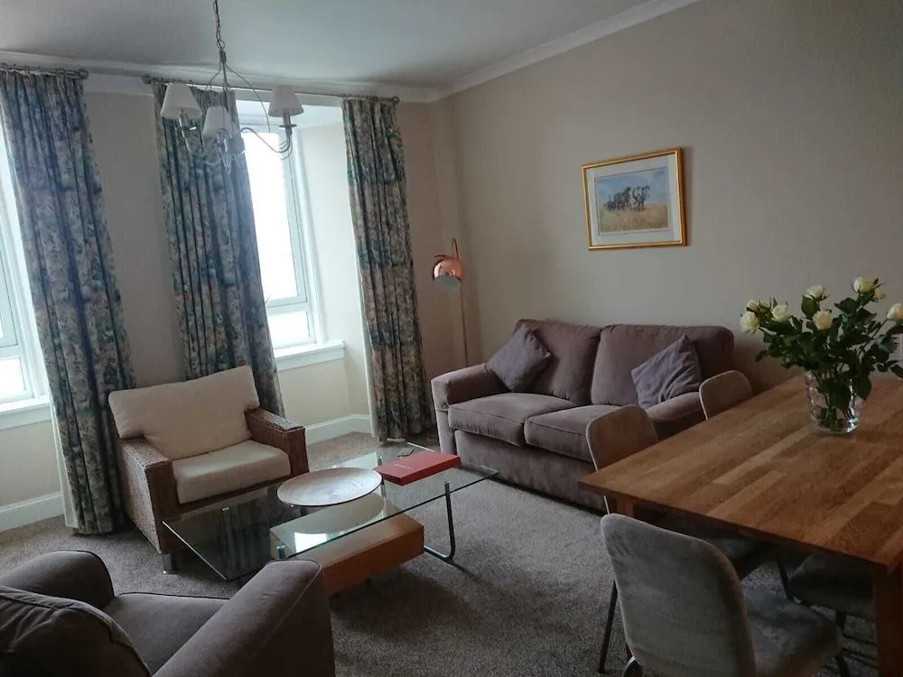 Kings Arms Holiday Apartments