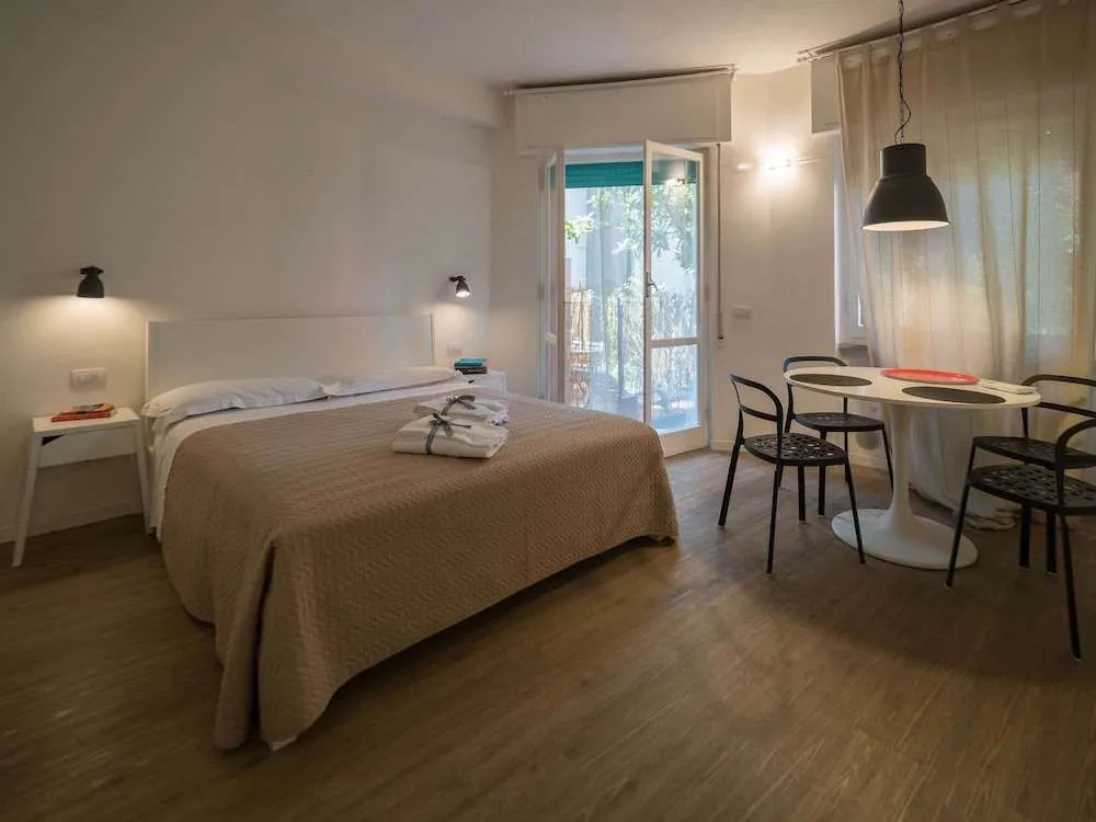 Il Giardino di Ada Ground Floor Studio with AC and Patio